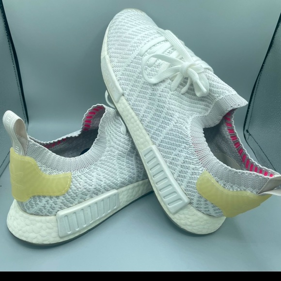 adidas NMD_R1 STLT Primeknit ‘Cloud White’ CQ2390 - Picture 2 of 13